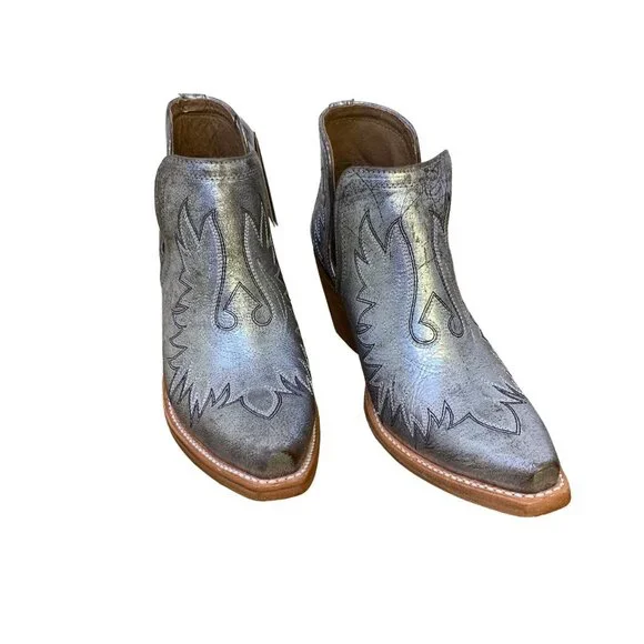 *NWT Ariat Silver Western Ankle Booties Size 7.5 - Picture 1 of 4